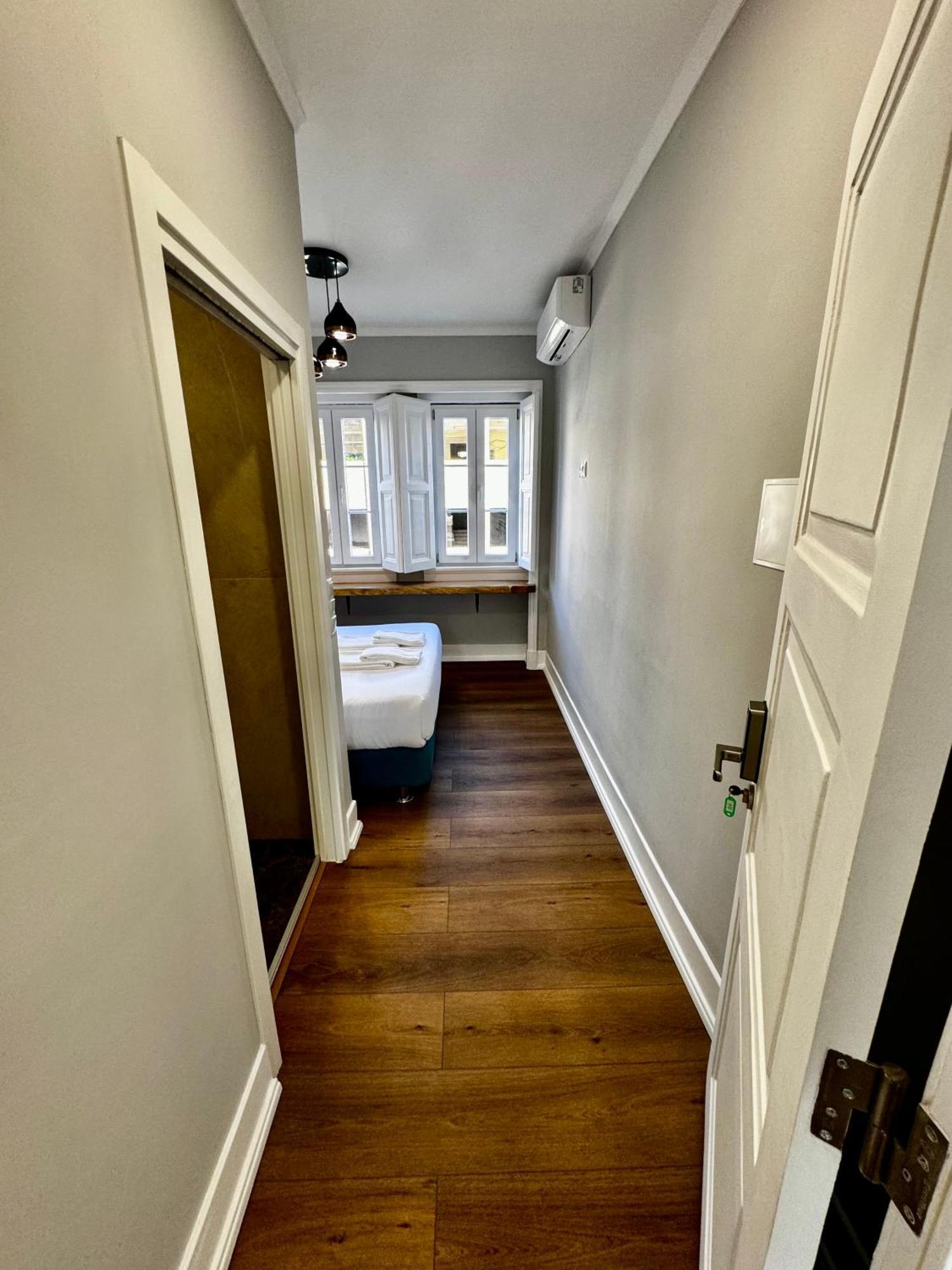 Relax And Explore Lisbon Suites And Rooms Exterior photo
